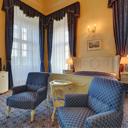 Chateau Liblice מלון 4*