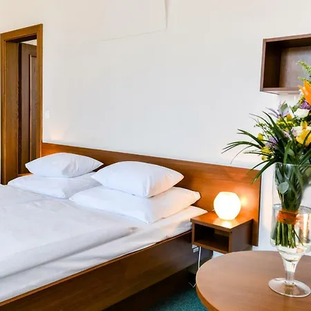 Hotel Chateau Liblice 4*