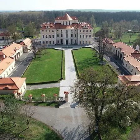 מלון Chateau Liblice