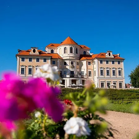 מלון Chateau Liblice